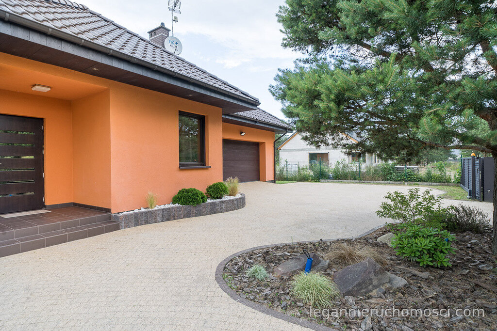 Dom, 4 pokoje, 163,62 m², Chwalęcice