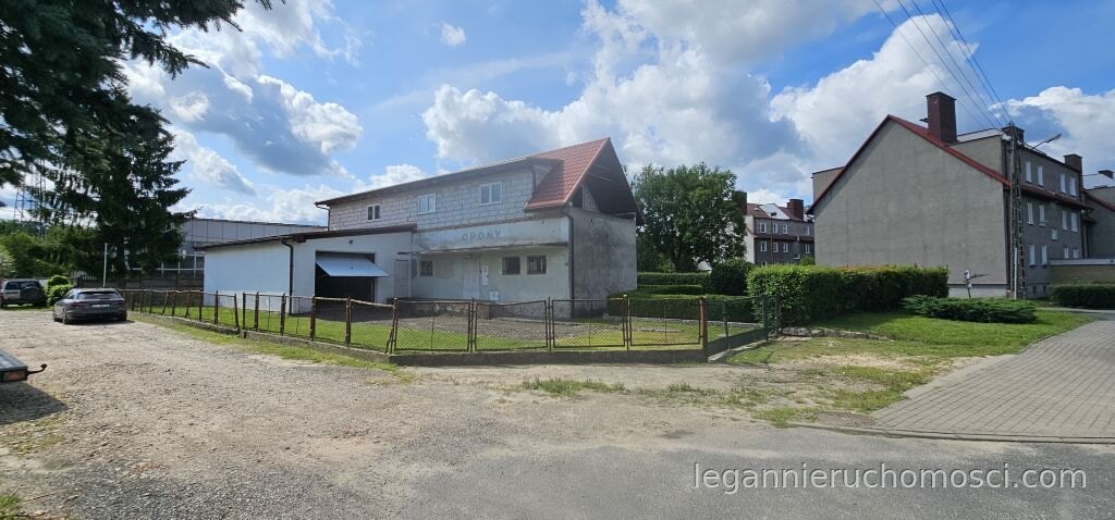 Obiekt komercyjny, 9 pokoi, 272,52 m², Lipiany