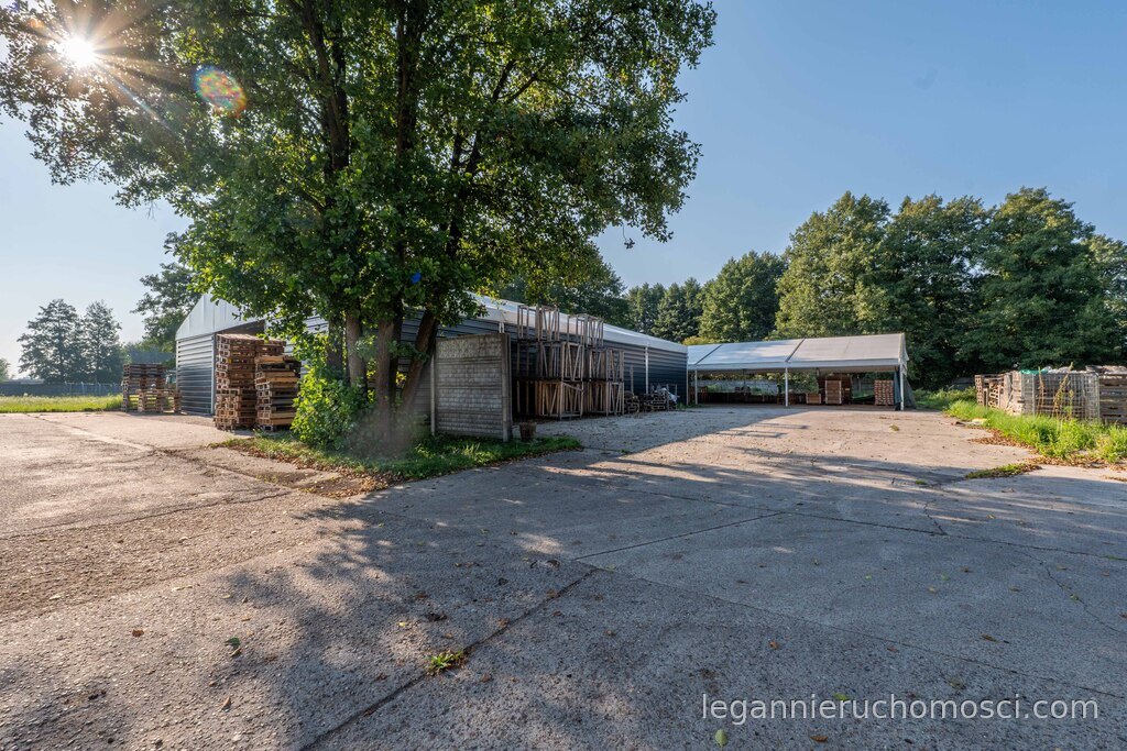 Obiekt komercyjny, 550,00 m², Deszczno