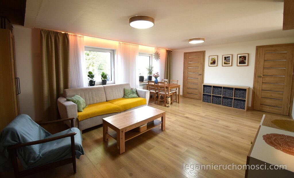 Dom, 4 pokoje, 126,00 m², Ściechówek