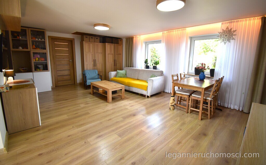 Dom, 4 pokoje, 126,00 m², Ściechówek