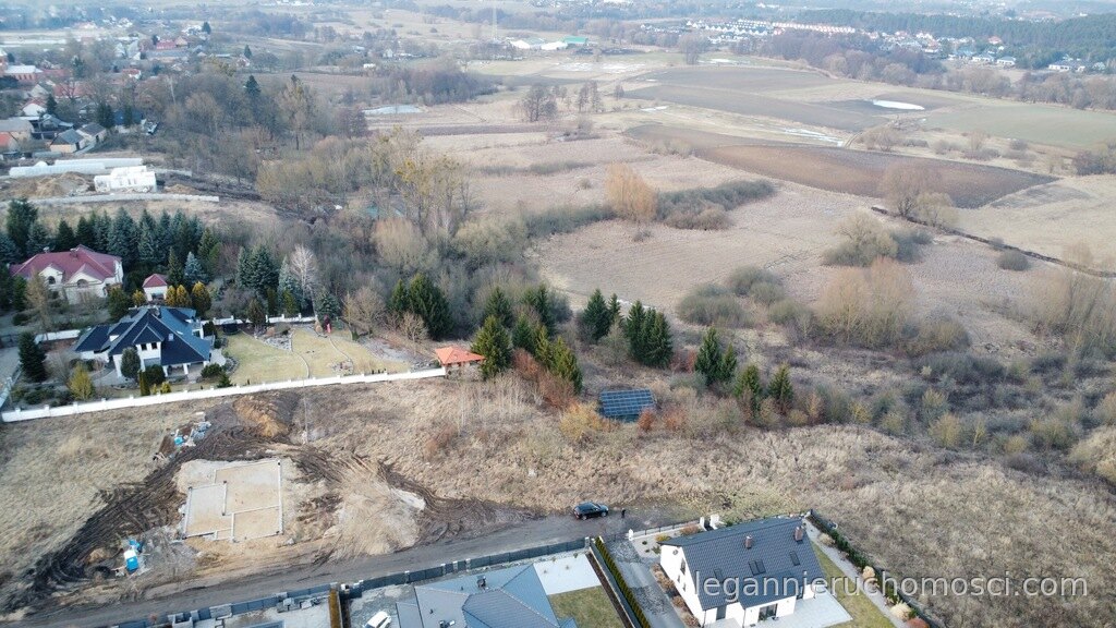 Działka, Chwalęcice