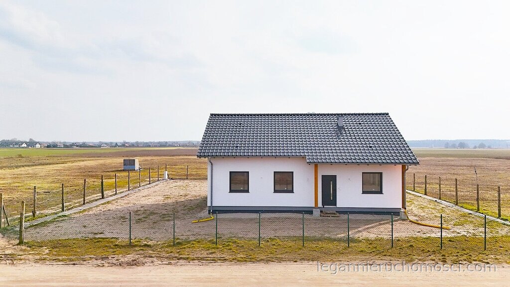 Dom, 4 pokoje, 137,00 m², Deszczno