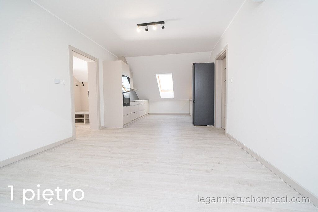 Dom na wynajem, 2 pokoje, 76,07 m², Różanki