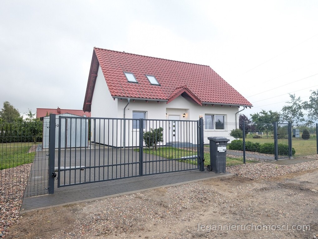 Dom, 5 pokoi, 131,80 m², Wawrów