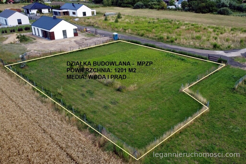 Działka, Santocko