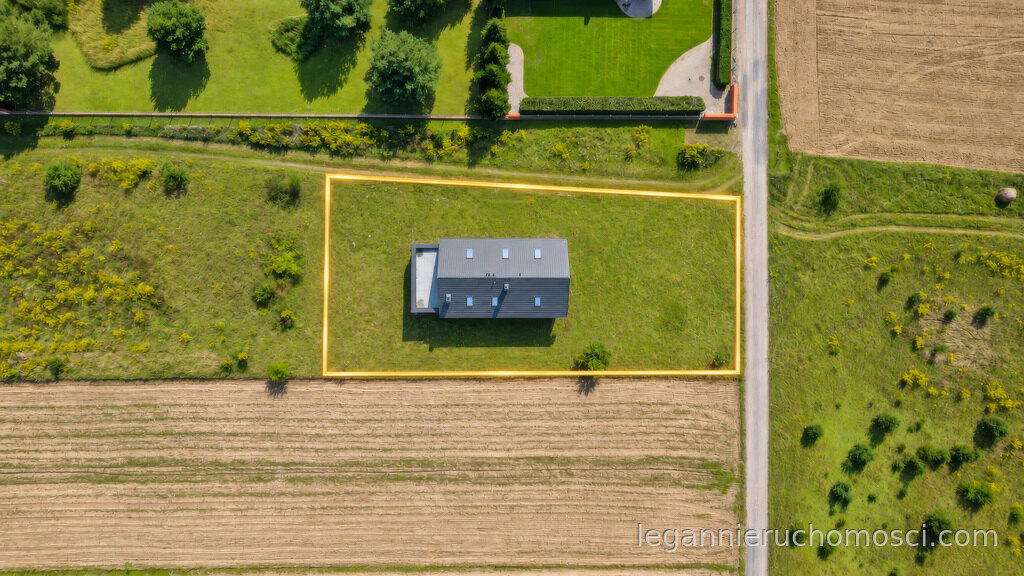 Dom, 5 pokoi, 247,00 m², Chwalęcice