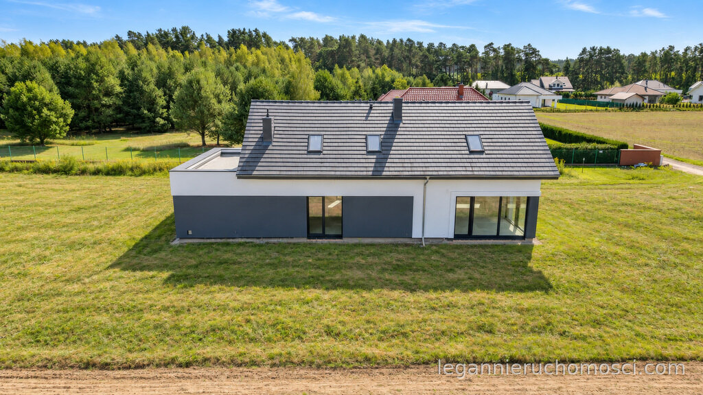 Dom, 5 pokoi, 247,00 m², Chwalęcice