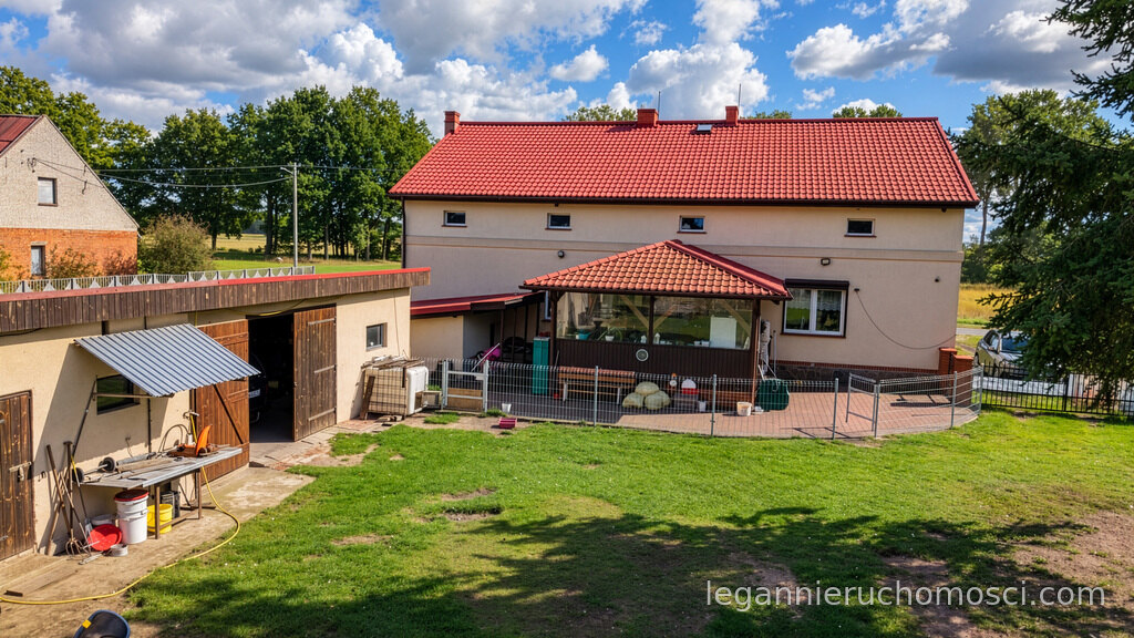 Dom, 4 pokoje, 320,00 m², Huta Szklana