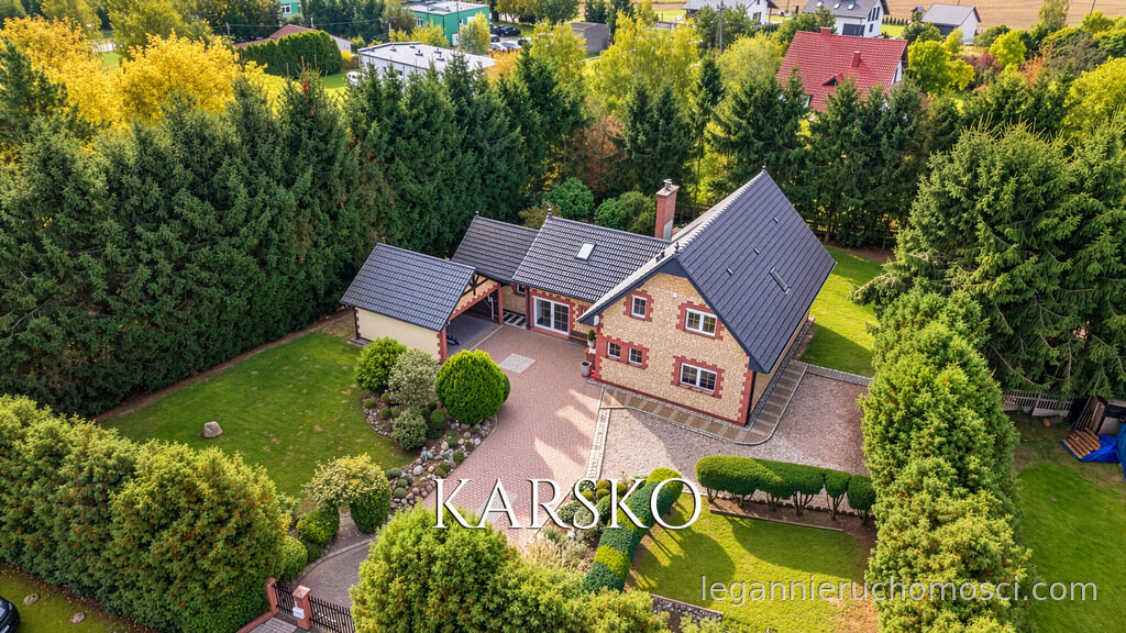 Dom, 200,00 m², Karsko