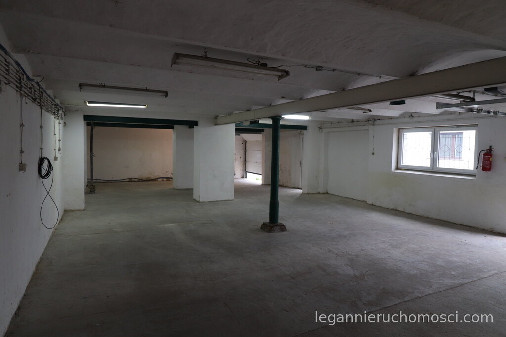 Obiekt komercyjny, 300,00 m², Baczyna