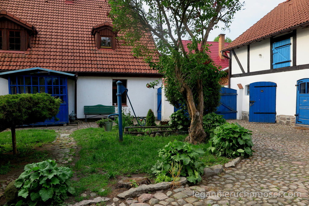 Dom, 9 pokoi, 320,00 m², Mirosławiec